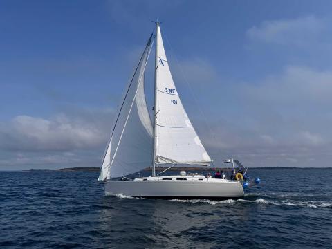 Hanse 370 e