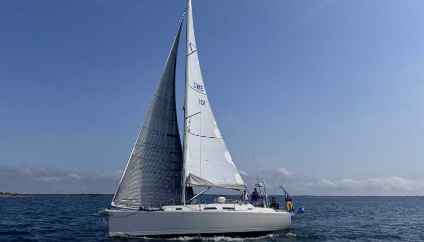 Hanse 370 e